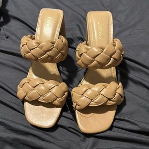 EXPRESS HEELS NWT